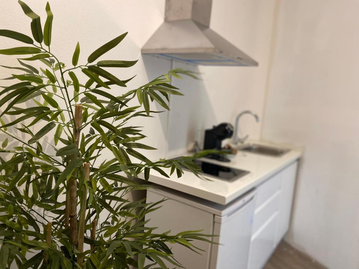 Apartamentos Mercado De Triana Sevilla Kültér fotó