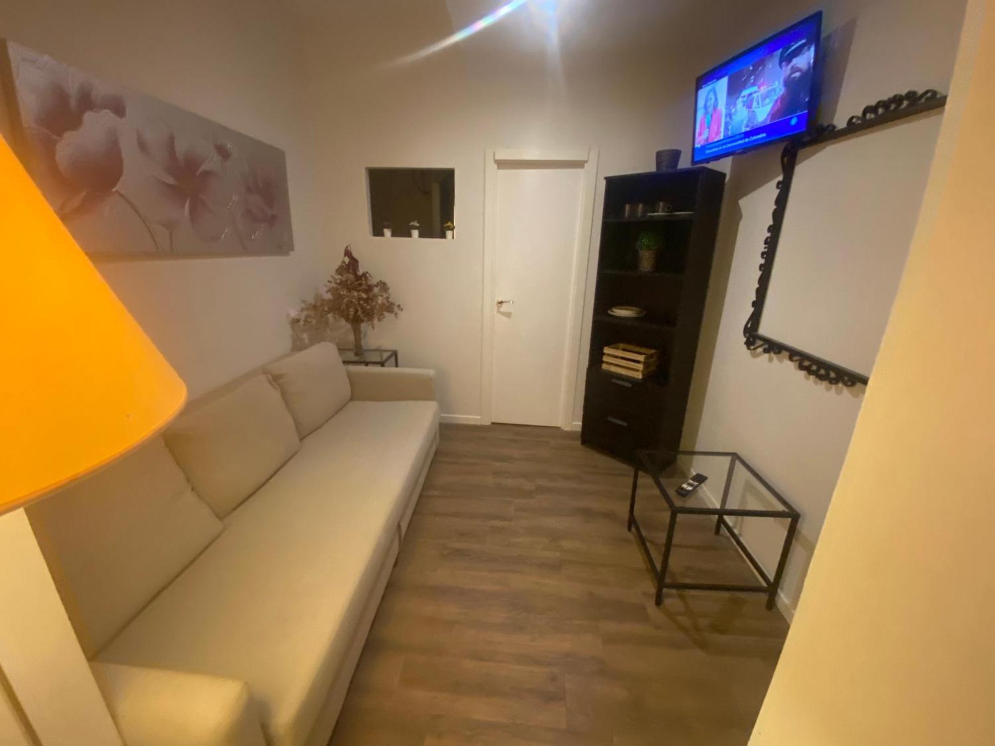 Apartamentos Mercado De Triana Sevilla Kültér fotó